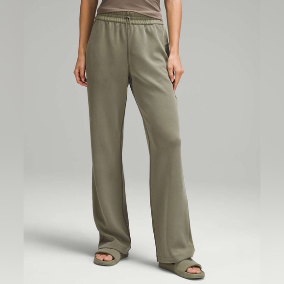 lululemon athletica Pants - Lululemon Softstreme High-Rise Pant *Regular
Army Green - 0